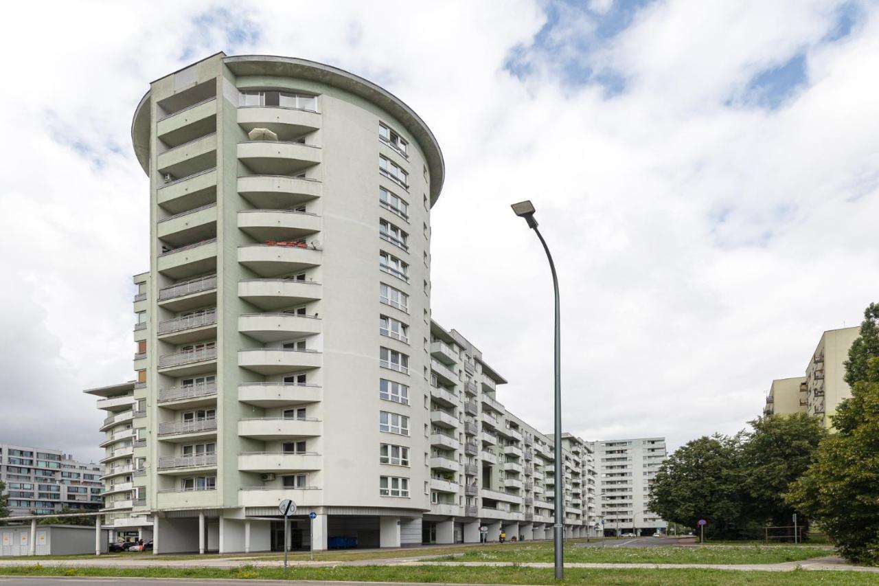 Sierpinskiego 1A - Studio With Balcony & Desk - Remote Work By Noclegi Renters Varsóvia Exterior foto